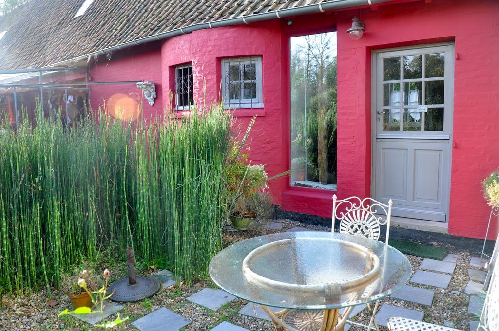 Chambres D'Hotes, Gites La Petite Madeleine La Madelaine-sous-Montreuil エクステリア 写真