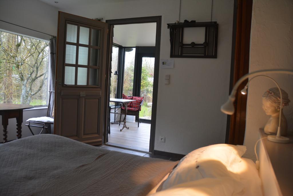 Chambres D'Hotes, Gites La Petite Madeleine La Madelaine-sous-Montreuil エクステリア 写真